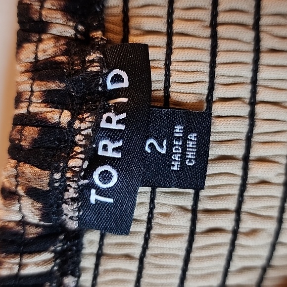 Torrid leopard dress with POCKETS - Picture 10 of 15